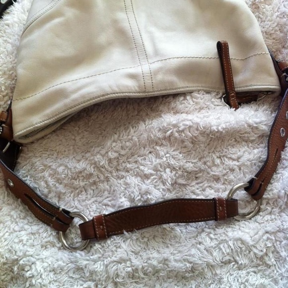 Coach SOHO Off-White Leather Hobo - Picture 5 of 8